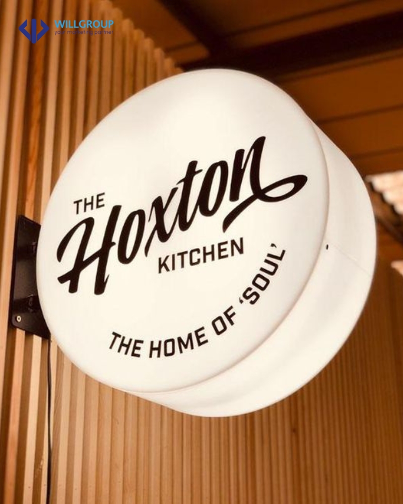 Bảng hiệu hộp đèn của The Hoxton kitchen