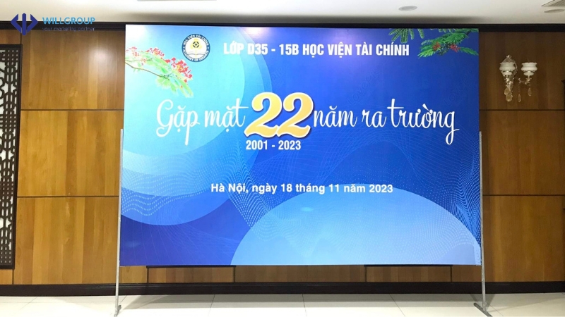 khung nhôm backdrop cho sự kiện gặp mặt 22 năm ra trường