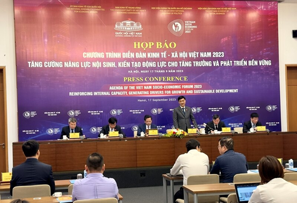 Những nội dung cần có trong thư mời họp báo
