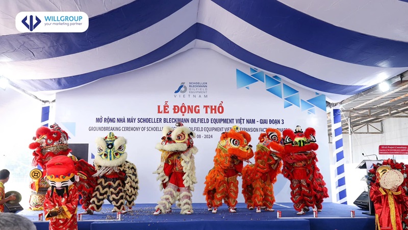Múa lân sư rồng tại lễ khởi công, động thổ