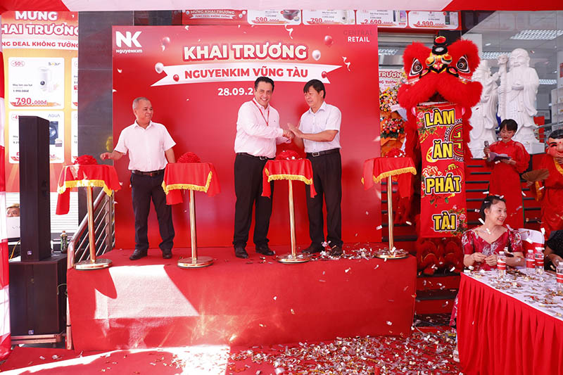 Tổ chức lễ khai trương văn phòng, chi nhánh mới của Nguyễn Kim