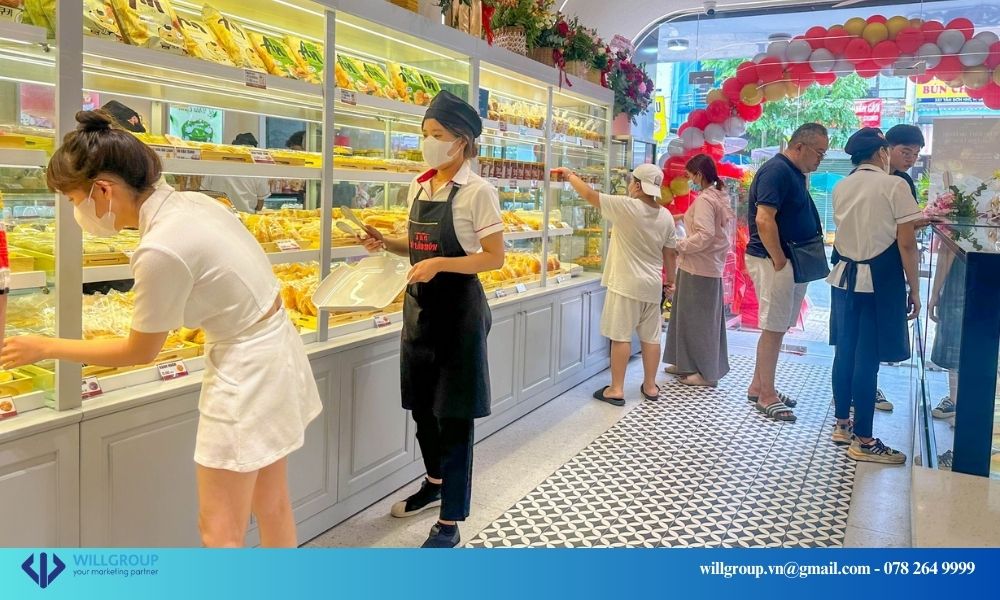 Nhân sự hỗ trợ